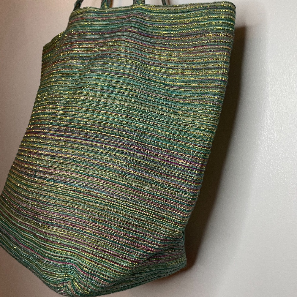 ❌ SOLD! Sea green pink gold metallic wicker tote! - Picture 7 of 14